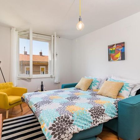 Quirky Apartment Arena With Parking PUY 외부 사진